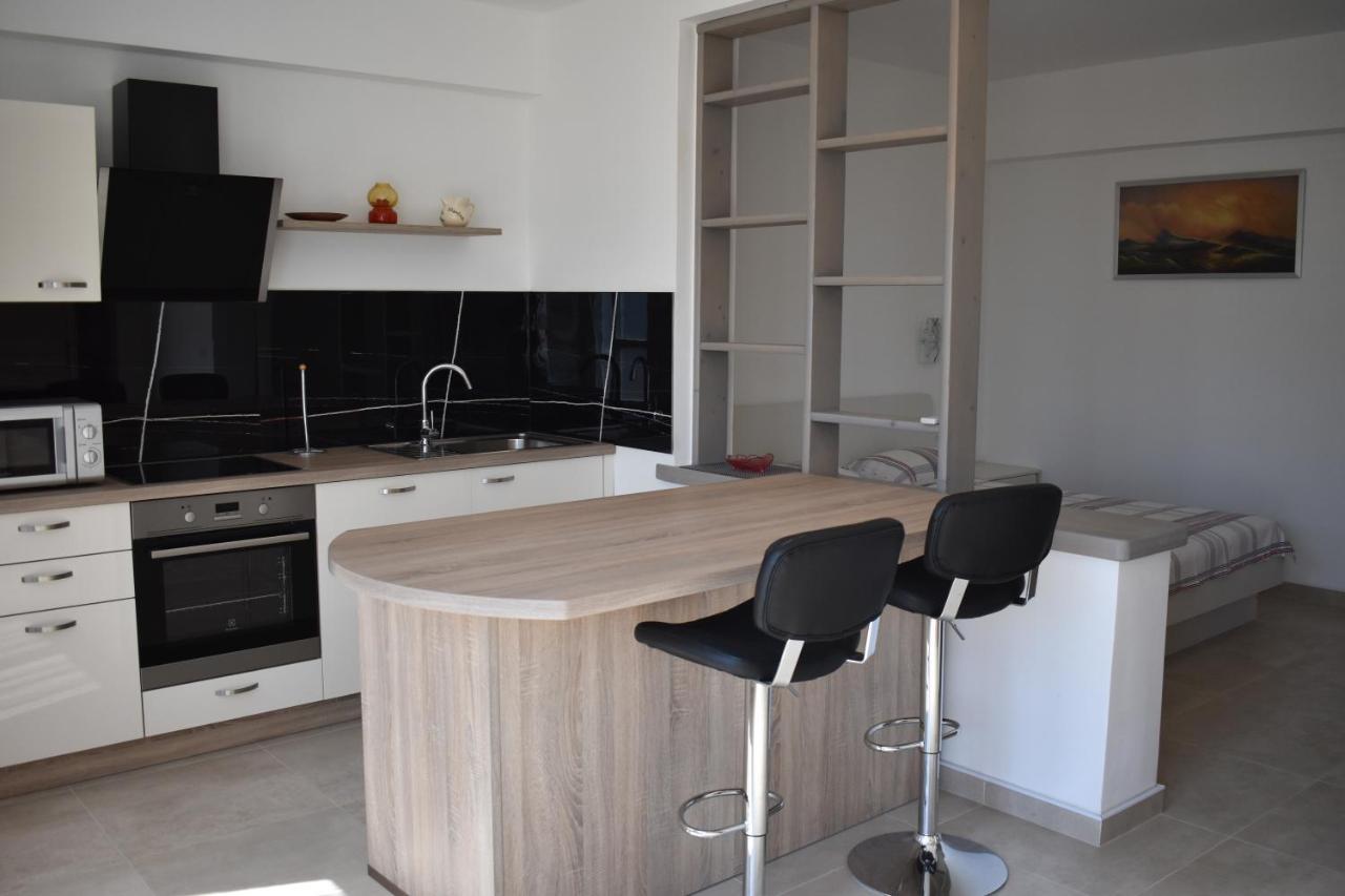 Relax & Enjoy - Marcana Apartments Luaran gambar