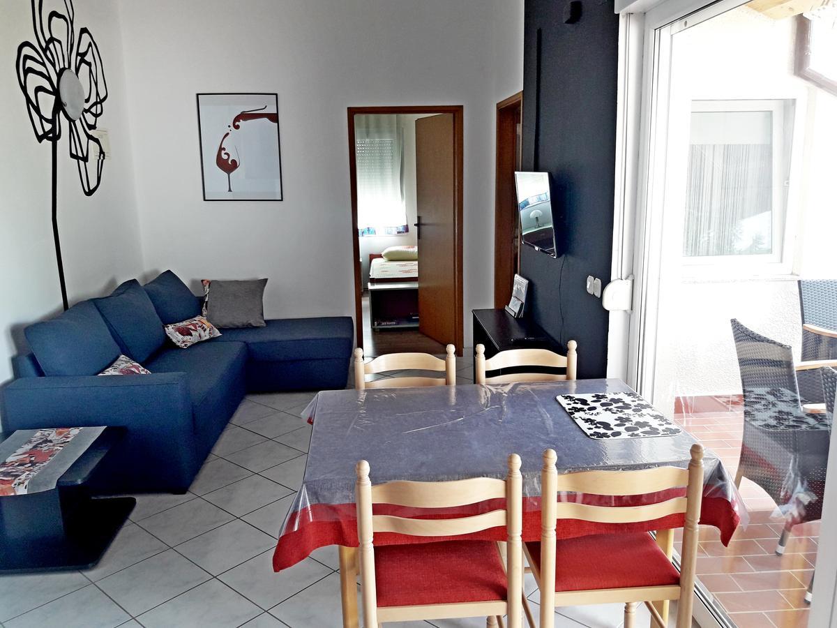 Relax & Enjoy - Marcana Apartments Luaran gambar